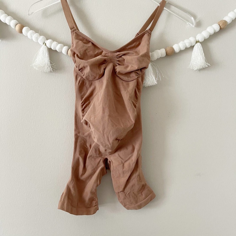 New Skims Maternity Sculpting Mid Thigh Bodysuit Wome… Gem